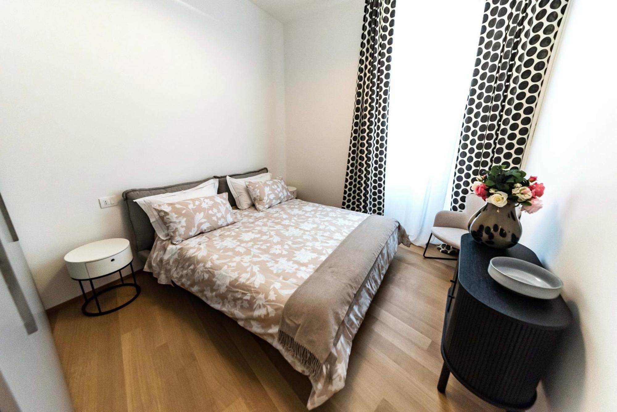 Dream Suites Milano San Babila Bagian luar foto